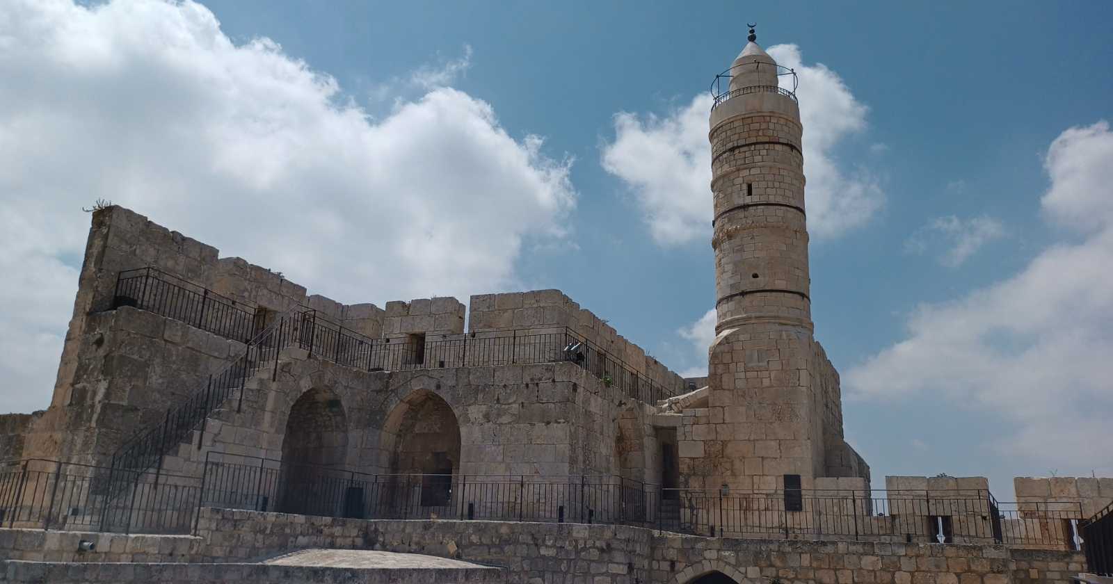 Nunca deixe nem demore para pedir perdão a Deus